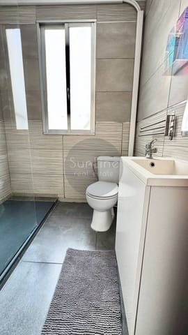 3 quarto Apartamento para arrendar em Quatre Carreres, Valência cidade - 1 300 € (Ref: 10175338)