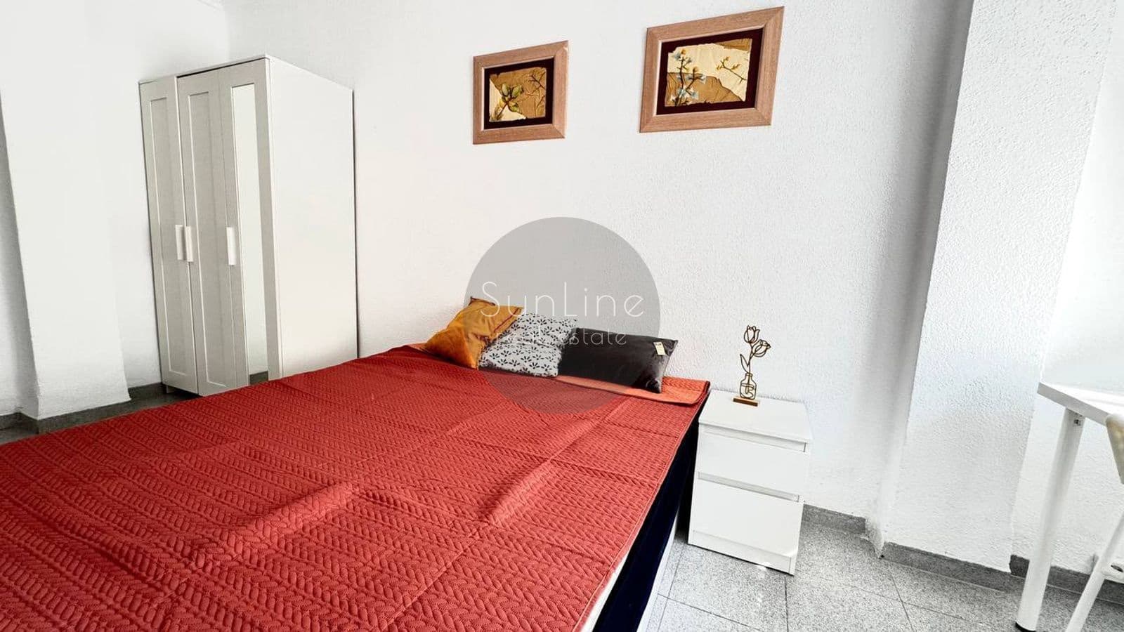 3 soverom Leilighet til leie i Valencia by - € 1 300 (Ref: 10175338)