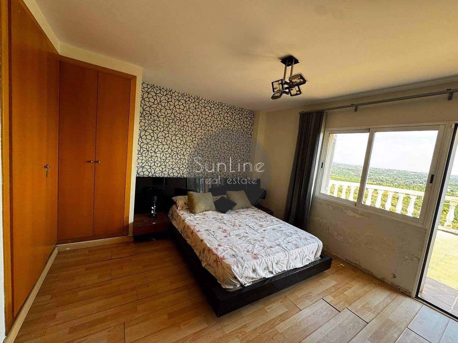 3 soverom Villa til salgs i Torrent med svømmebasseng garasje - € 380 000 (Ref: 10175339)