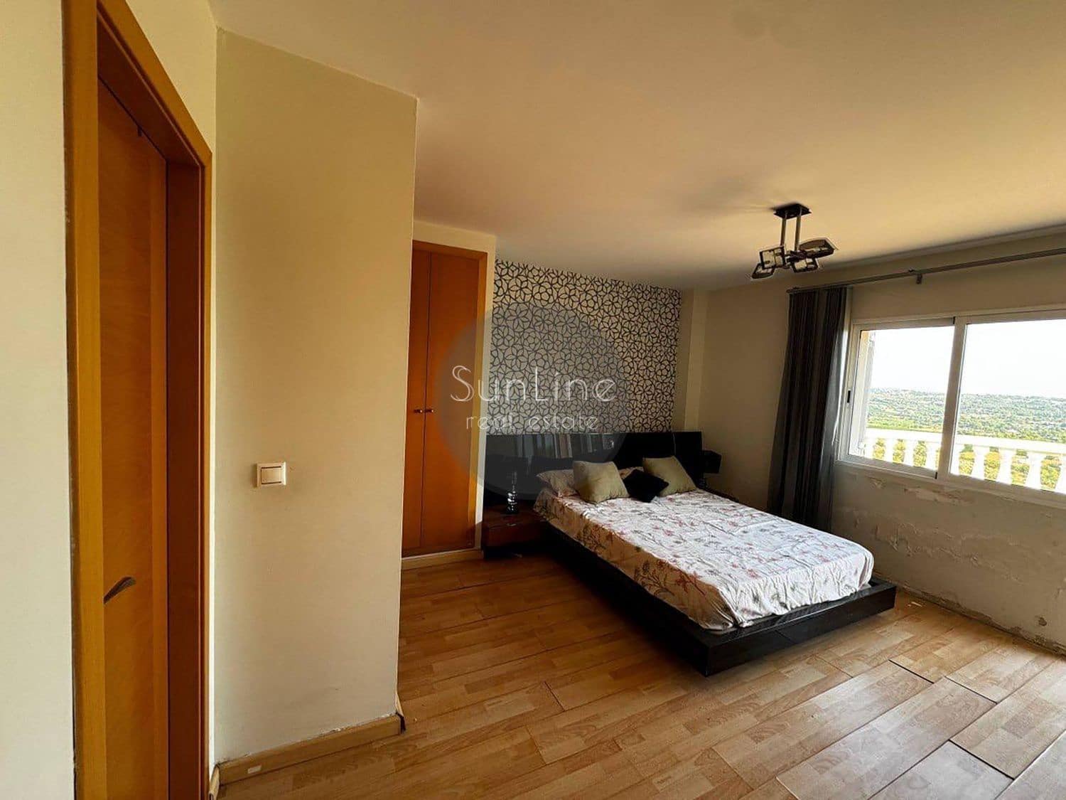 3 soverom Villa til salgs i Torrent med svømmebasseng garasje - € 380 000 (Ref: 10175339)