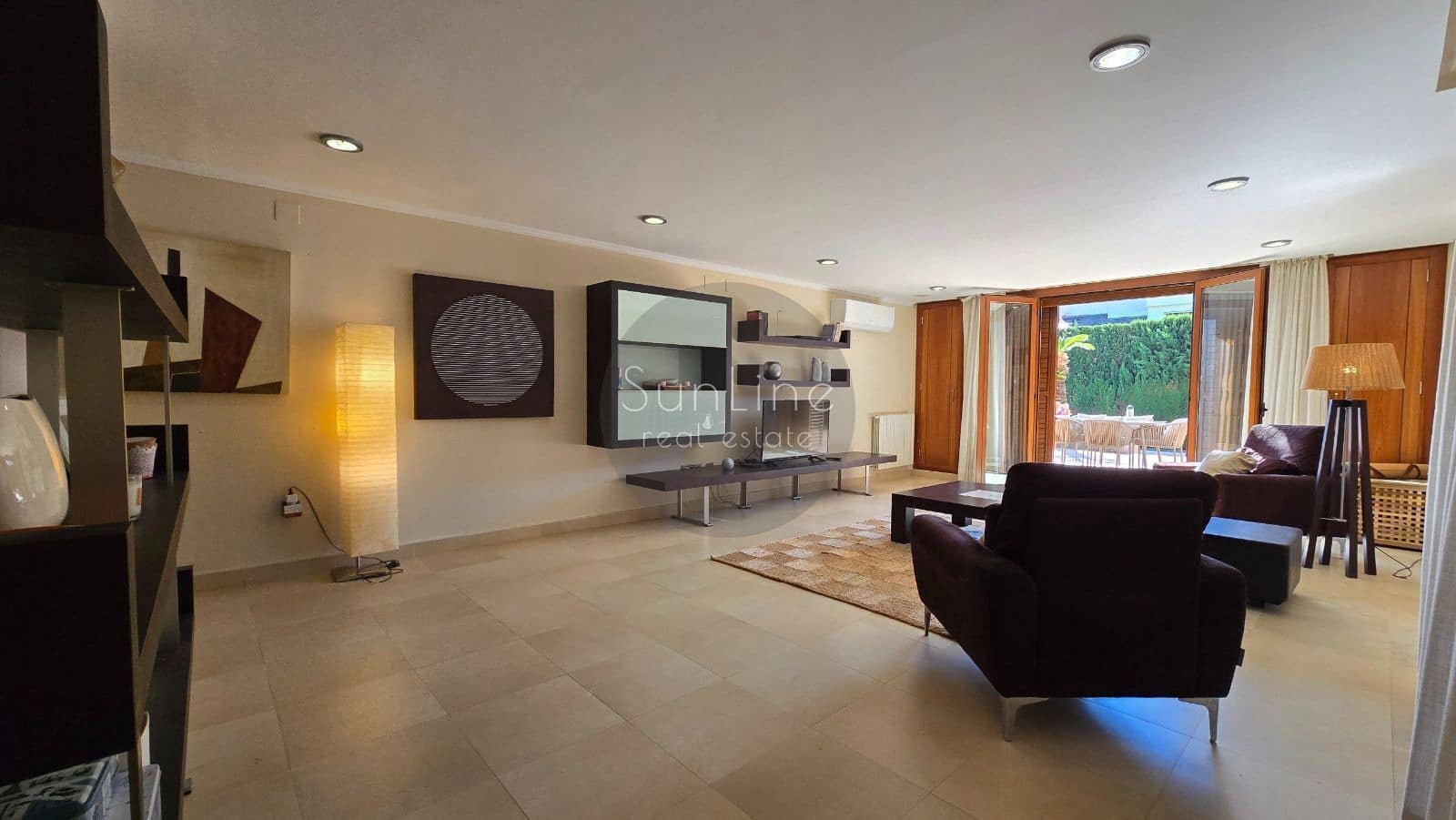 7 soverom Villa til salgs i Torrent med svømmebasseng garasje - € 1 200 000 (Ref: 10175340)