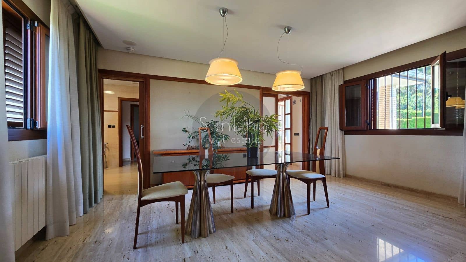 7 soverom Villa til salgs i Torrent med svømmebasseng garasje - € 1 200 000 (Ref: 10175340)
