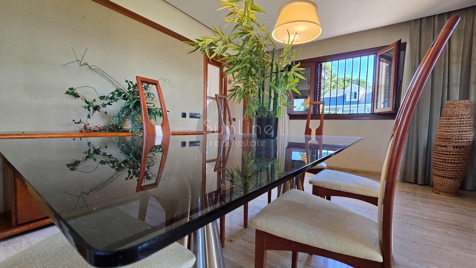 7 soverom Villa til salgs i Torrent med svømmebasseng garasje - € 1 200 000 (Ref: 10175340)