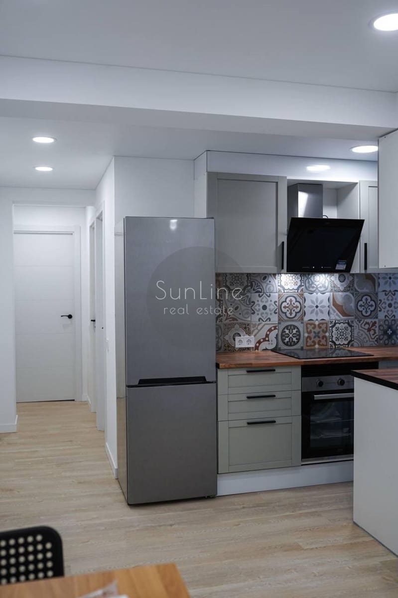 4 bedroom Flat for sale in Valencia city - € 265,000 (Ref: 10175344)