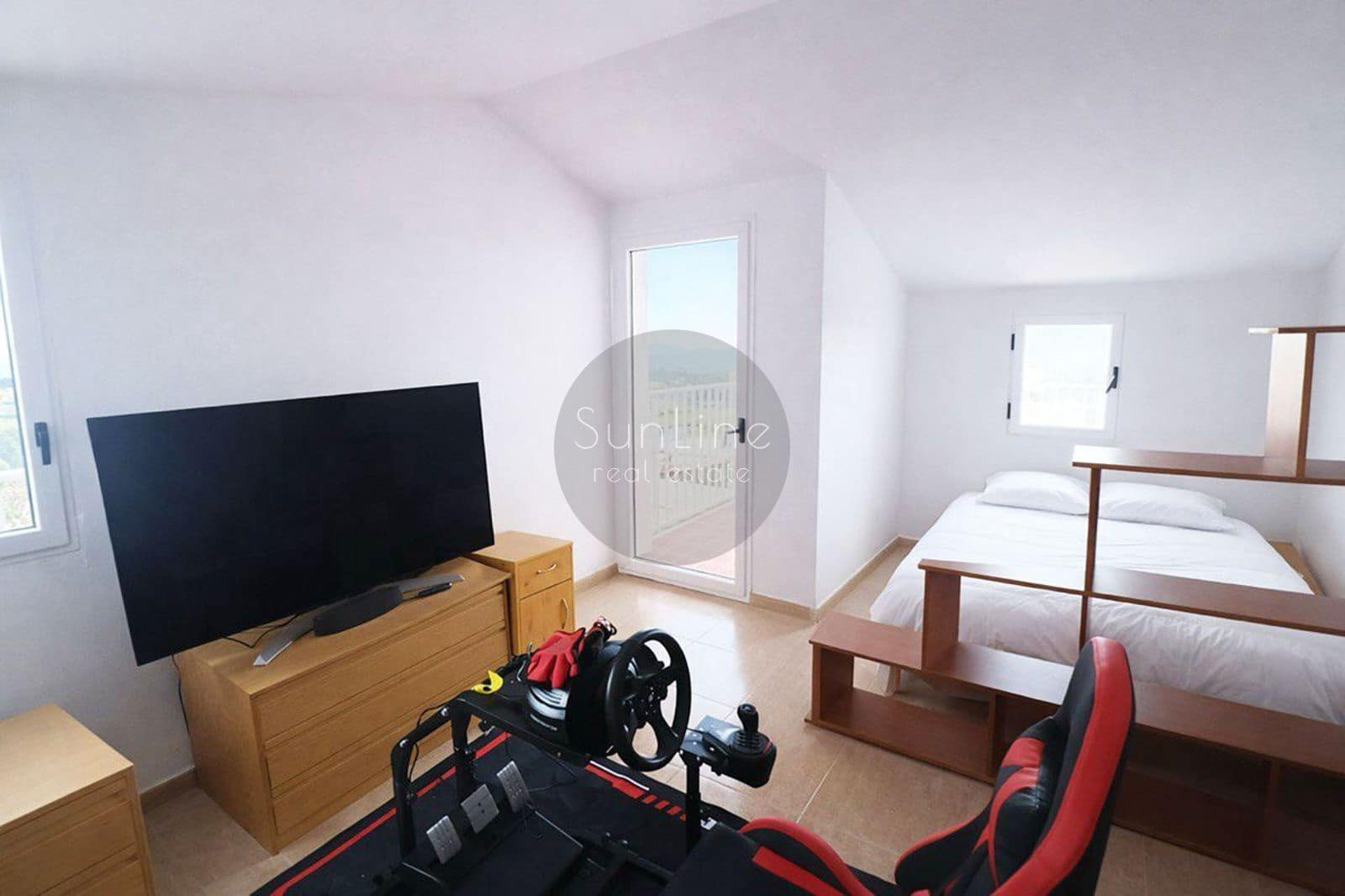 4 soveværelse Villa til salg i Valencia by med swimmingpool garage - € 615.000 (Ref: 10175347)