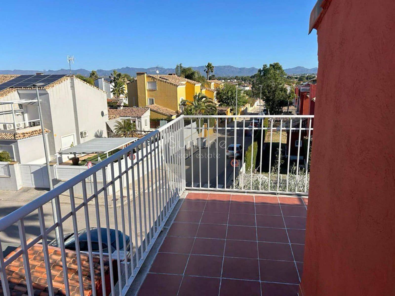 4 soveværelse Villa til salg i Valencia by med swimmingpool garage - € 615.000 (Ref: 10175347)
