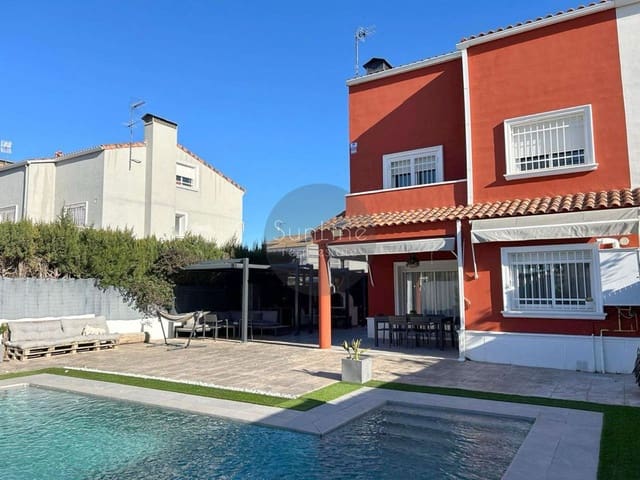 4 soveværelse Villa til salg i Valencia by med swimmingpool garage - € 615.000 (Ref: 10175347)