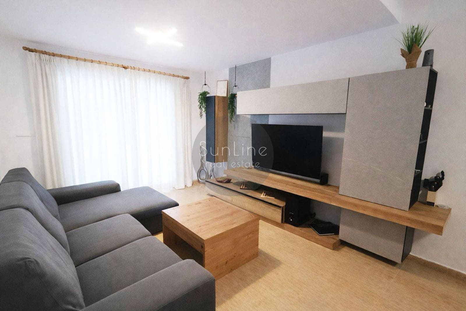4 soveværelse Villa til salg i Valencia by med swimmingpool garage - € 615.000 (Ref: 10175347)