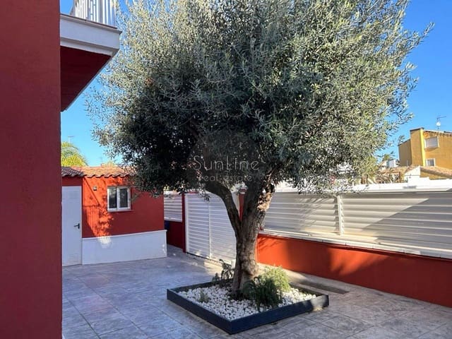 4 soveværelse Villa til salg i Valencia by med swimmingpool garage - € 615.000 (Ref: 10175347)