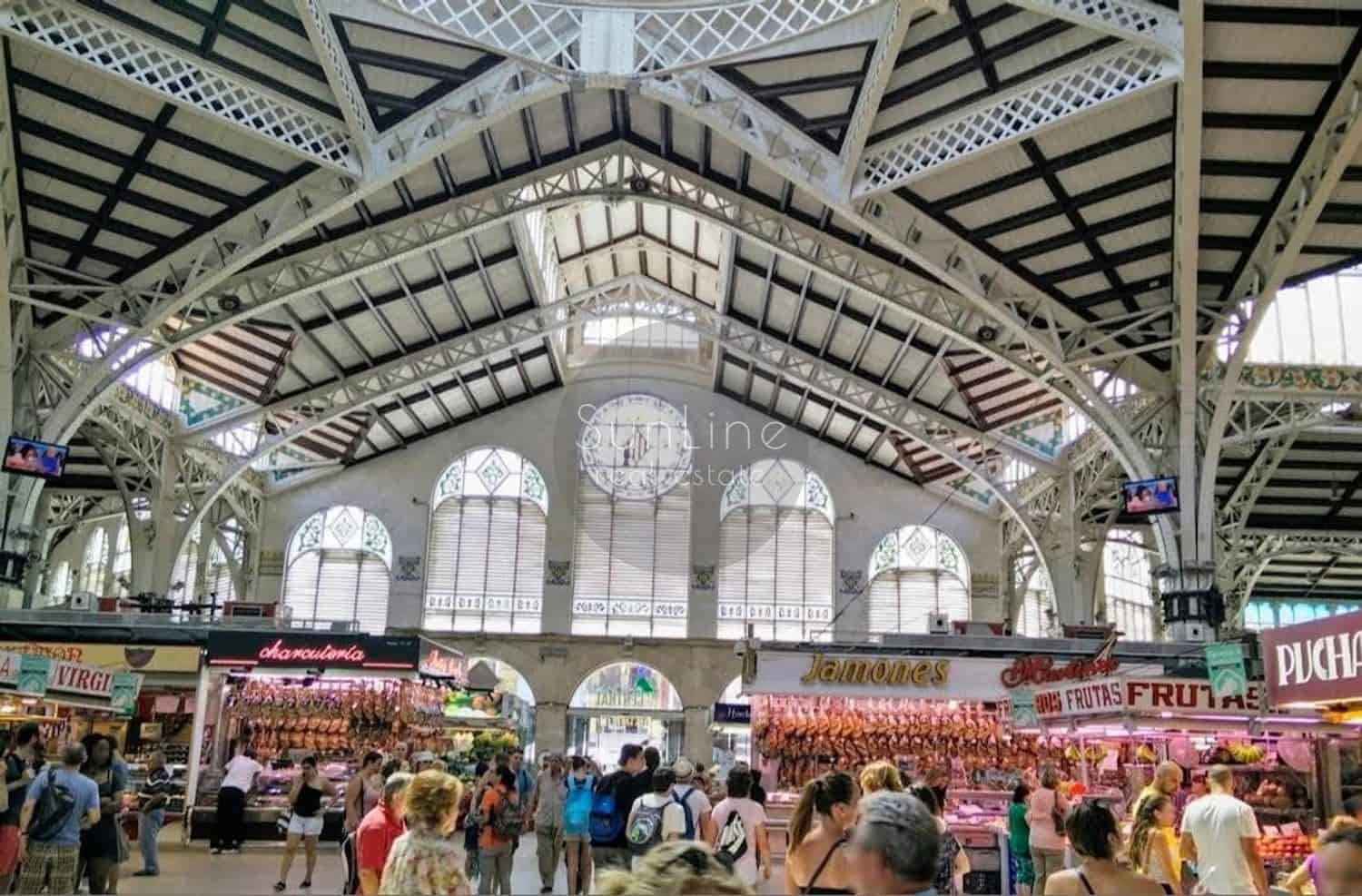 4 makuuhuone Asunto vuokrattavana paikassa Valencia kaupunki - 2 250 € (Ref: 10179545)