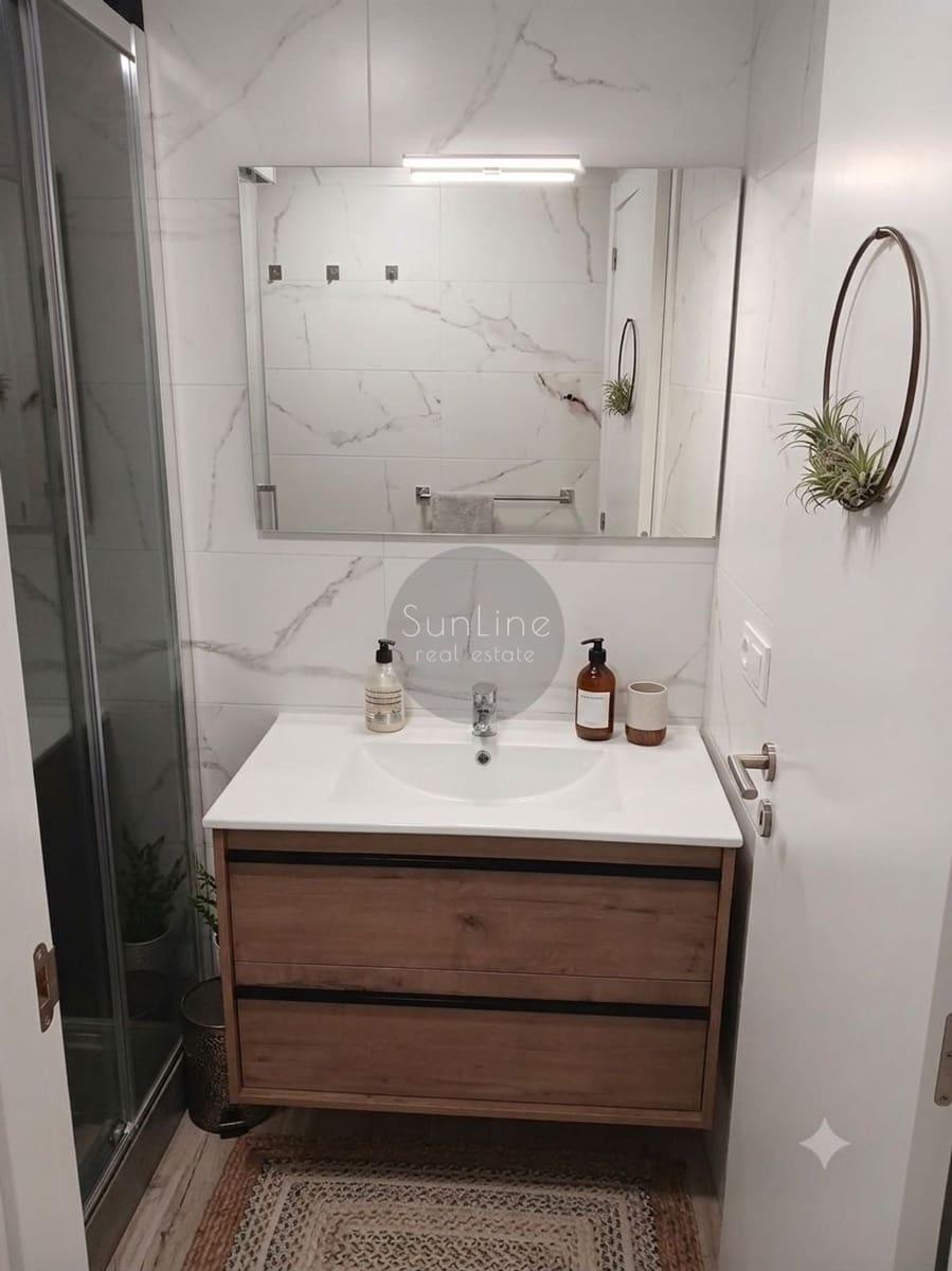 4 makuuhuone Asunto vuokrattavana paikassa Valencia kaupunki - 2 250 € (Ref: 10179545)
