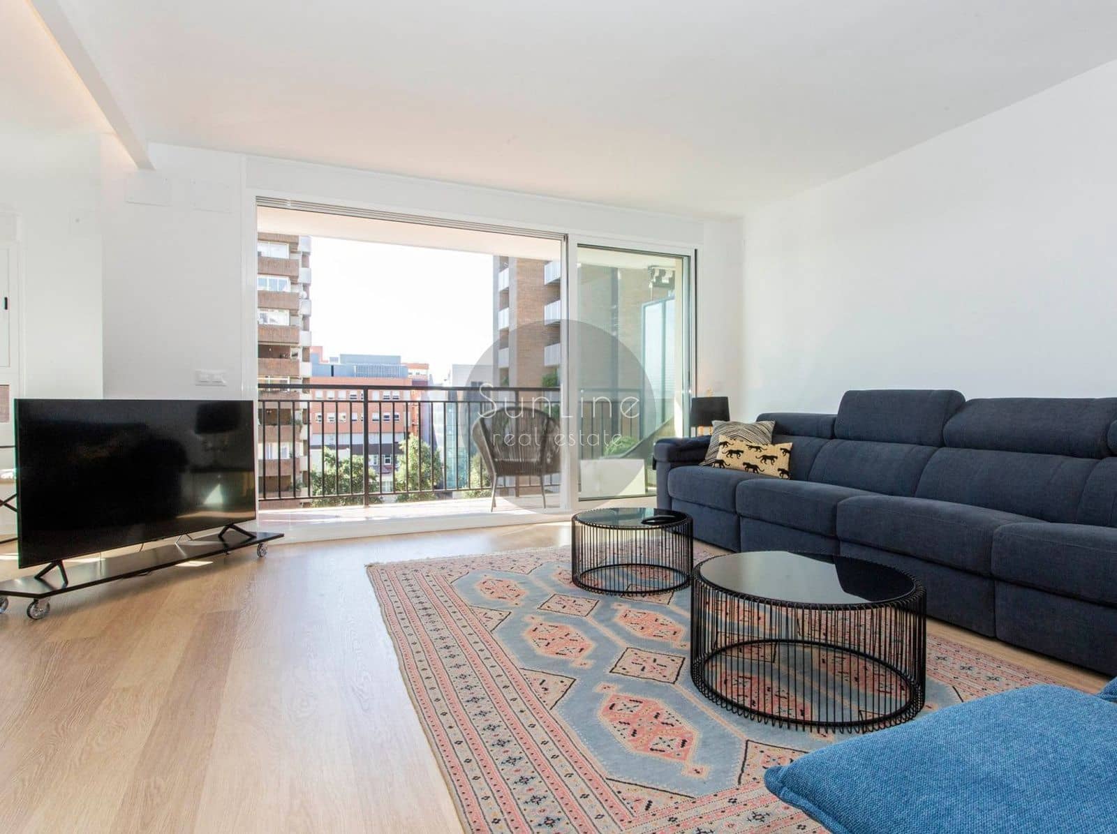 Piso de 3 habitaciones en València ciudad en alquiler con garaje - 2.700 € (Ref: 10179665)