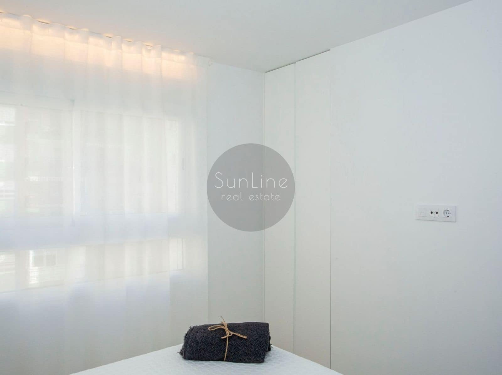 Piso de 3 habitaciones en València ciudad en alquiler con garaje - 2.700 € (Ref: 10179665)
