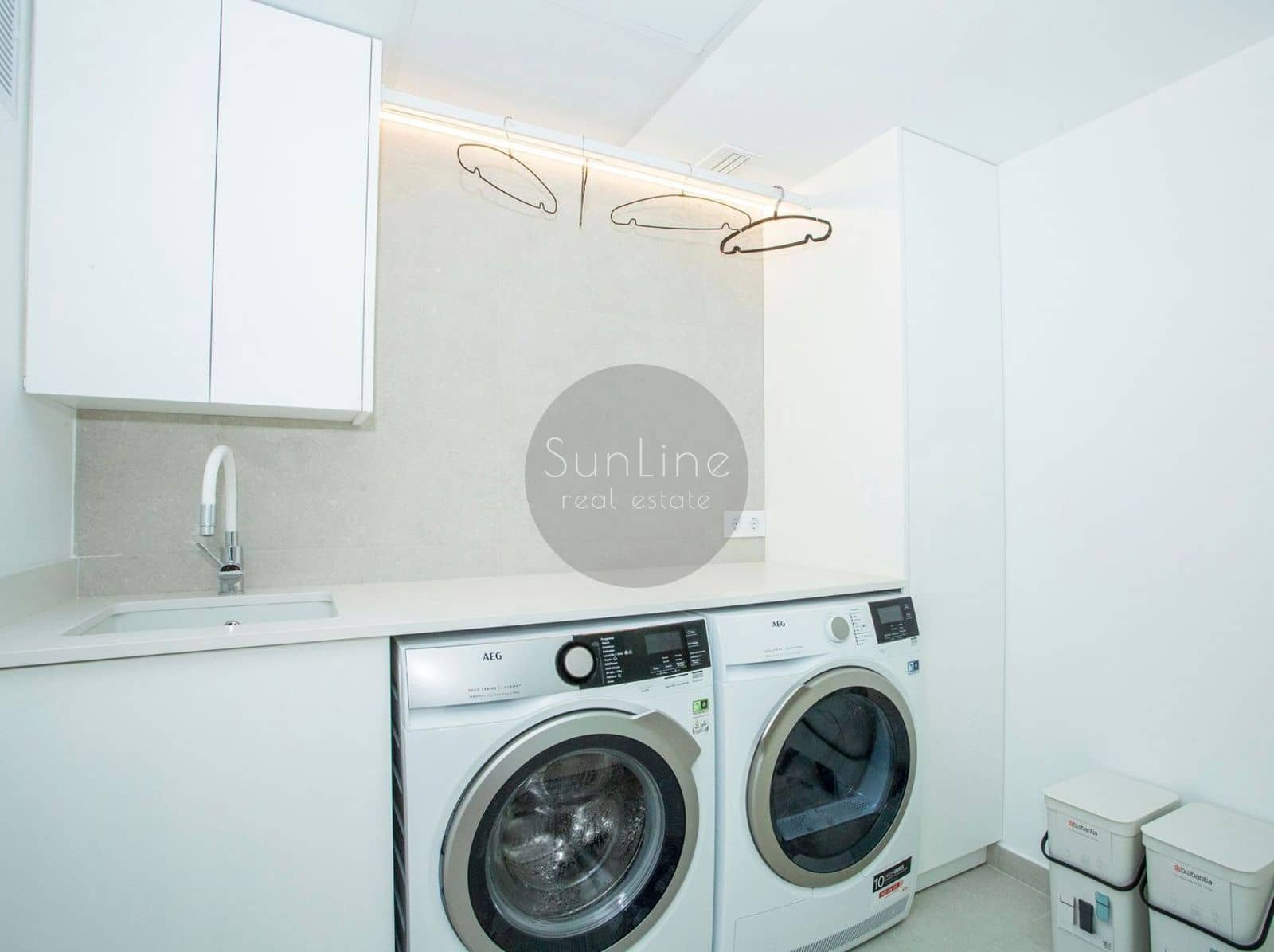 Piso de 3 habitaciones en València ciudad en alquiler con garaje - 2.700 € (Ref: 10179665)