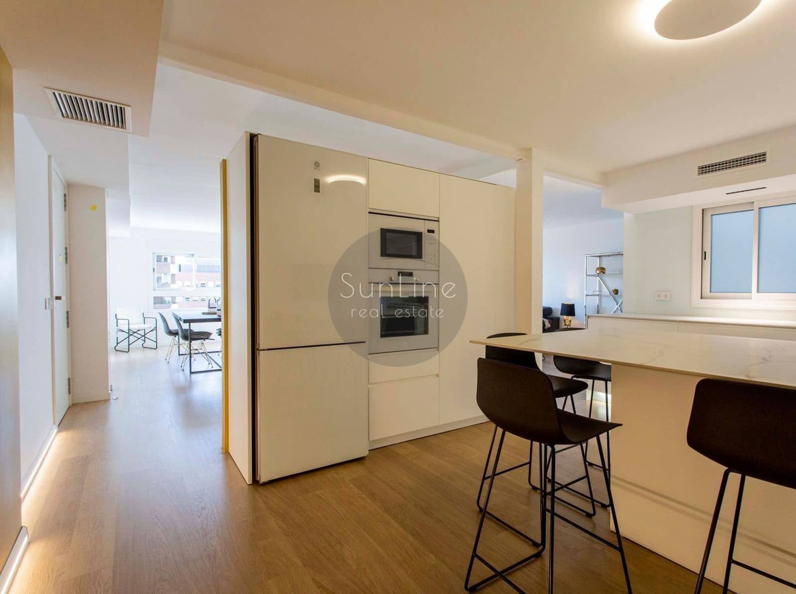 Piso de 3 habitaciones en València ciudad en alquiler con garaje - 2.700 € (Ref: 10179665)