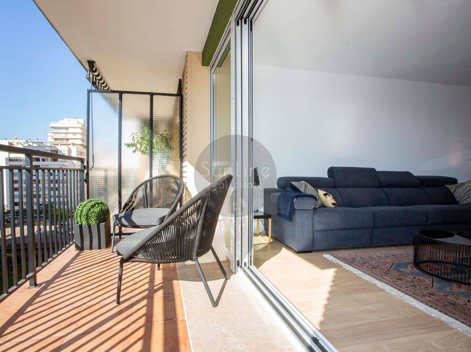 Piso de 3 habitaciones en València ciudad en alquiler con garaje - 2.700 € (Ref: 10179665)