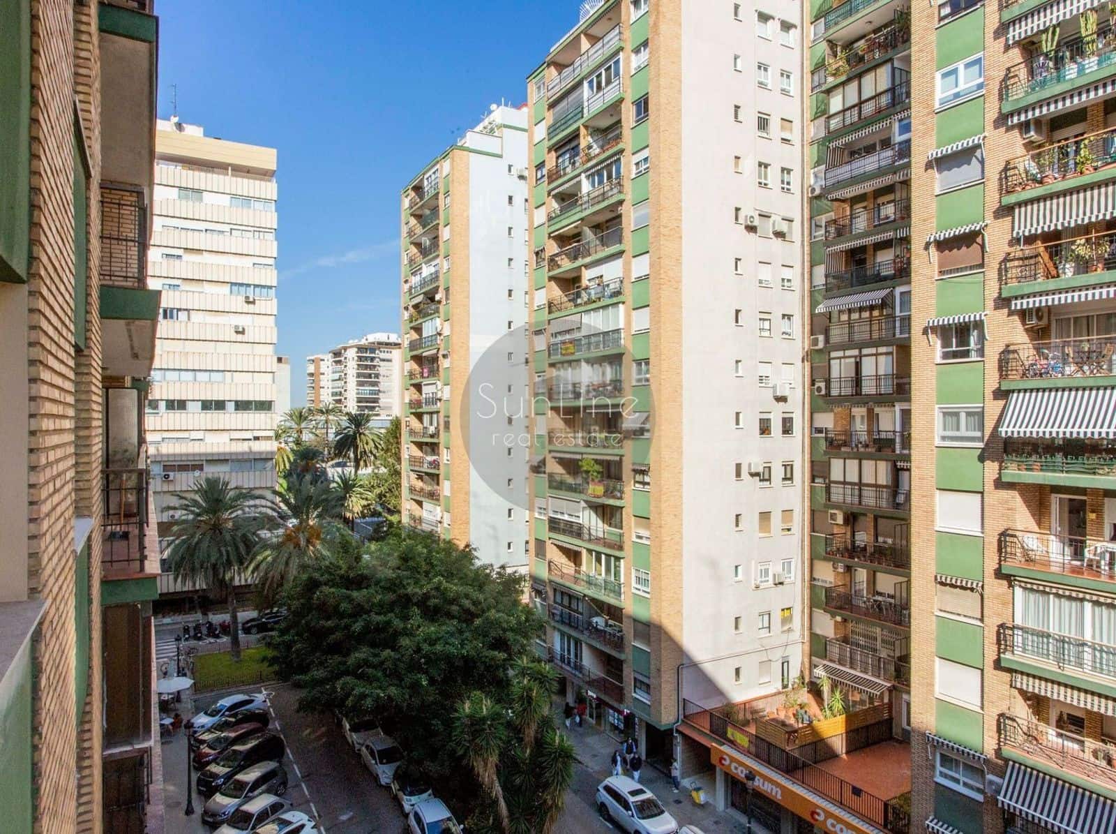 Piso de 3 habitaciones en València ciudad en alquiler con garaje - 2.700 € (Ref: 10179665)