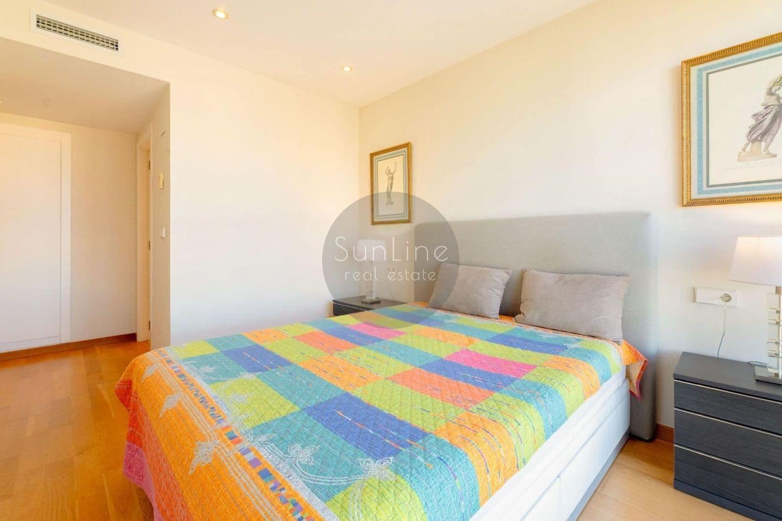 2 quarto Apartamento para arrendar em Valencia cidade com piscina garagem - 1 950 € (Ref: 10181725)
