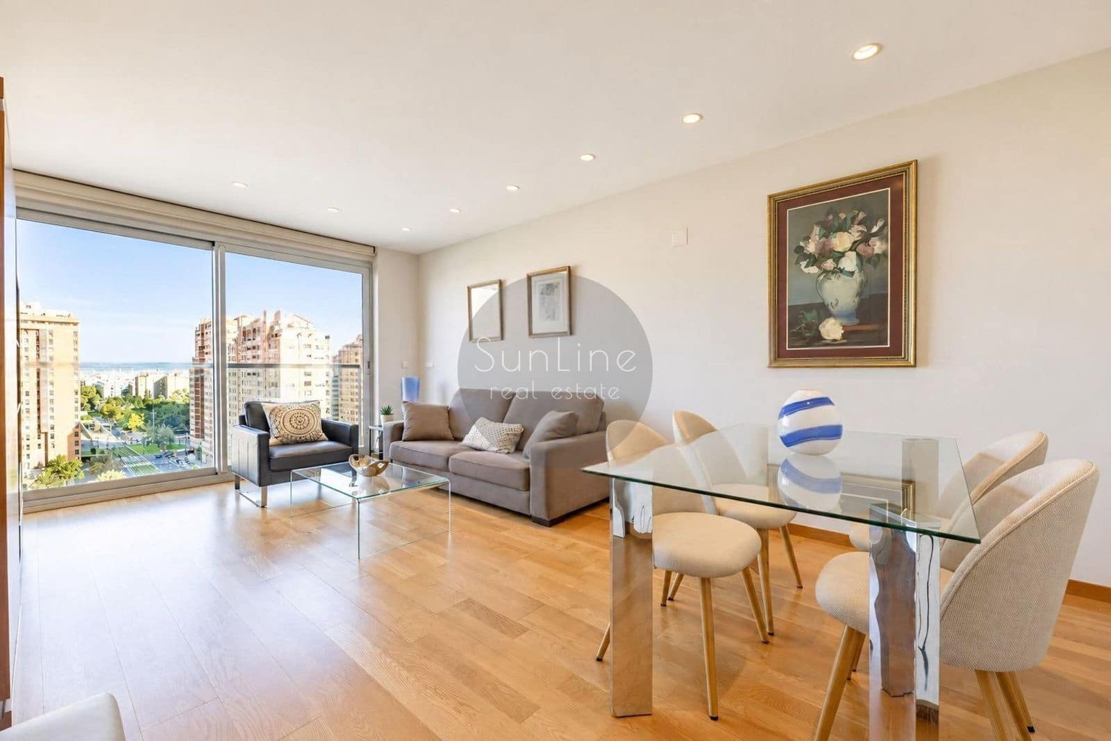 2 quarto Apartamento para arrendar em Valencia cidade com piscina garagem - 1 950 € (Ref: 10181725)