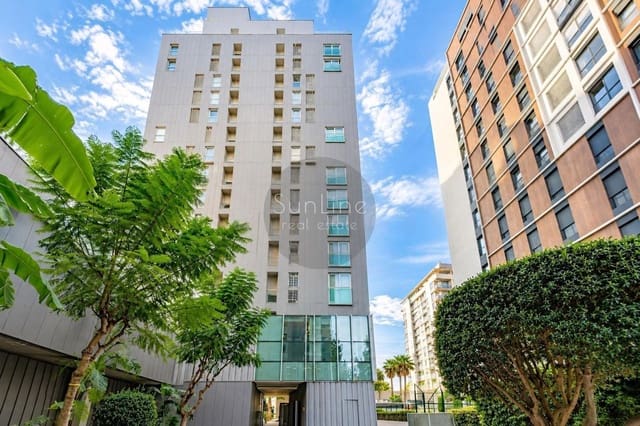 2 quarto Apartamento para arrendar em Quatre Carreres, Valência cidade com piscina garagem - 1 950 € (Ref: 10181725)