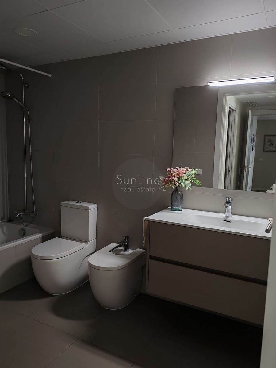 3 Zimmer Wohnung zu vermieten in Valencia Stadt mit Pool Garage - 2.100 € (Ref: 10182346)