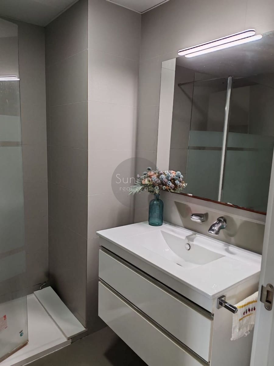 3 Zimmer Wohnung zu vermieten in Valencia Stadt mit Pool Garage - 2.100 € (Ref: 10182346)