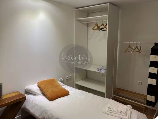 2 soverom Leilighet til leie i Valencia by med garasje - € 1 650 (Ref: 10183721)