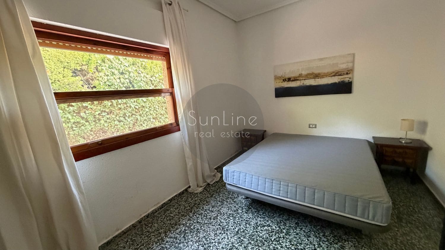 Villa/Maison de 4 chambres à louer à Riba-roja de Turia avec piscine garage - 2 500 € (Ref: 10183722)