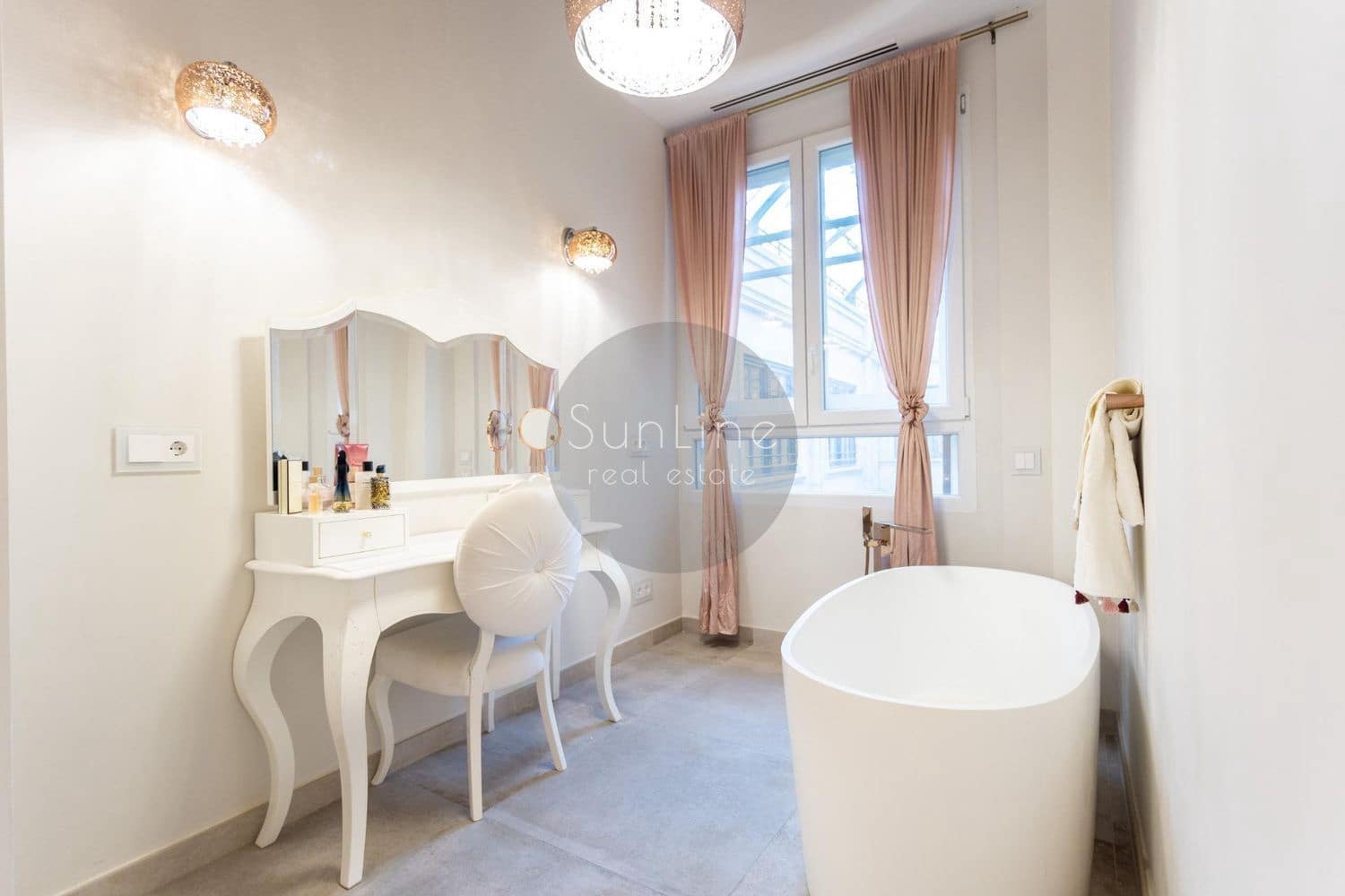 4 Zimmer Wohnung zu vermieten in Valencia Stadt mit Garage - 4.900 € (Ref: 10183914)