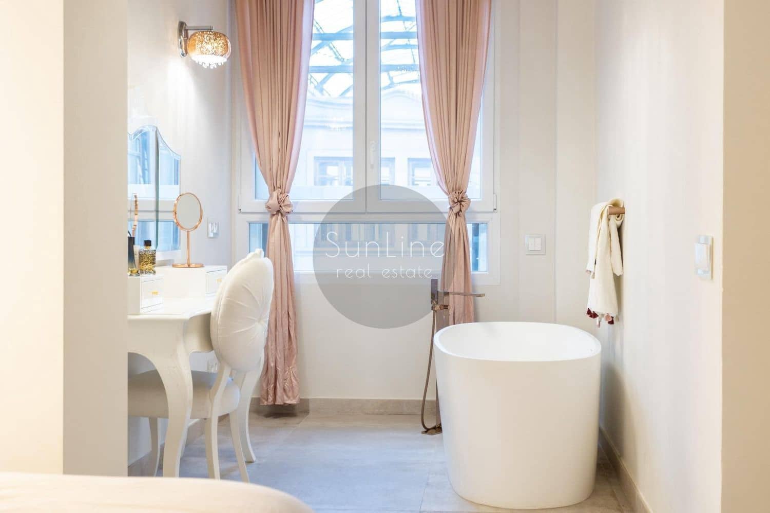 4 Zimmer Wohnung zu vermieten in Valencia Stadt mit Garage - 4.900 € (Ref: 10183914)