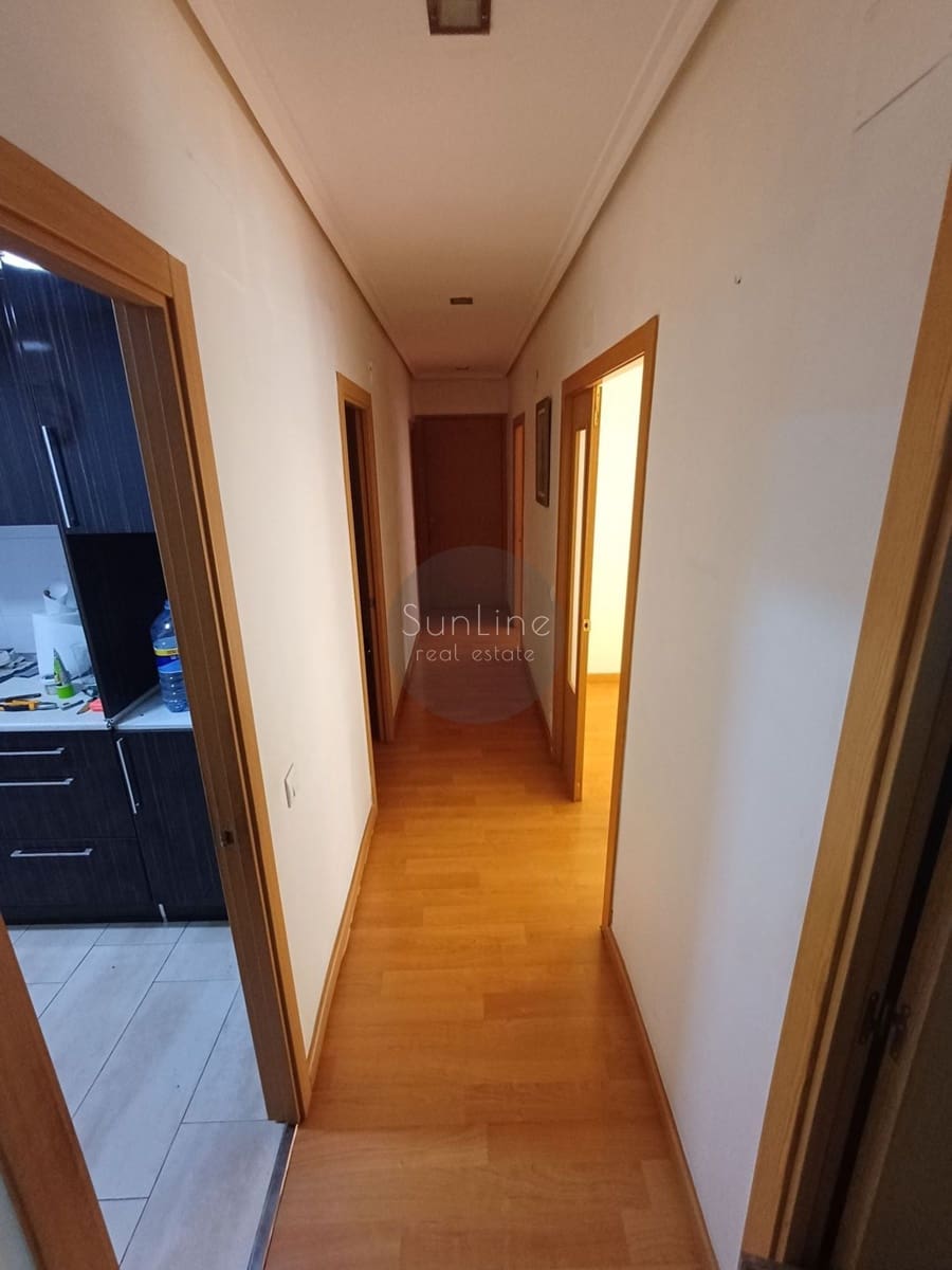 Piso de 3 habitaciones en València ciudad en venta - 295.000 € (Ref: 10186132)