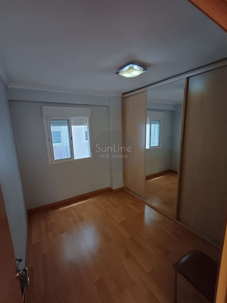 Piso de 3 habitaciones en València ciudad en venta - 295.000 € (Ref: 10186132)