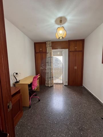 Piso de 3 habitaciones en València ciudad en venta - 255.000 € (Ref: 10186141)
