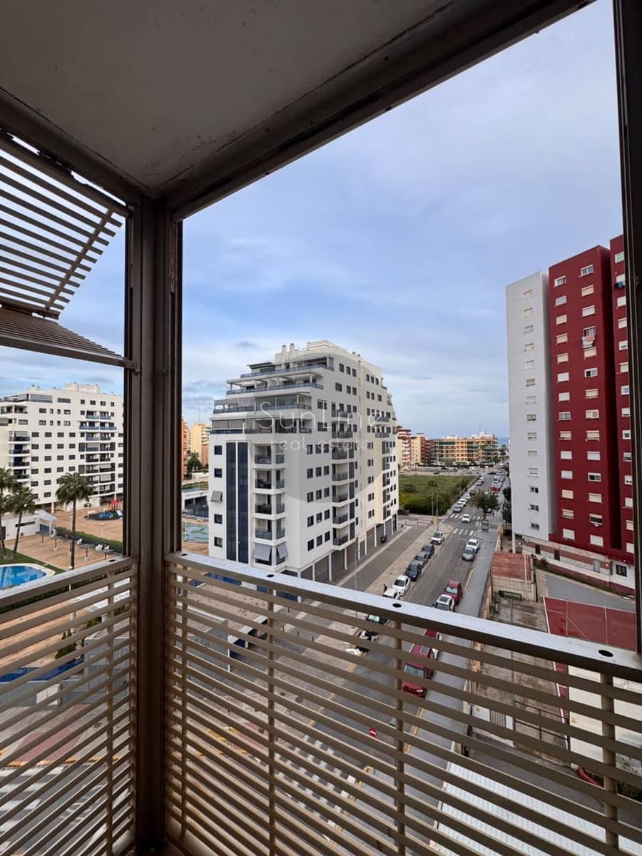 Piso de 3 habitaciones en València ciudad en venta - 255.000 € (Ref: 10186141)