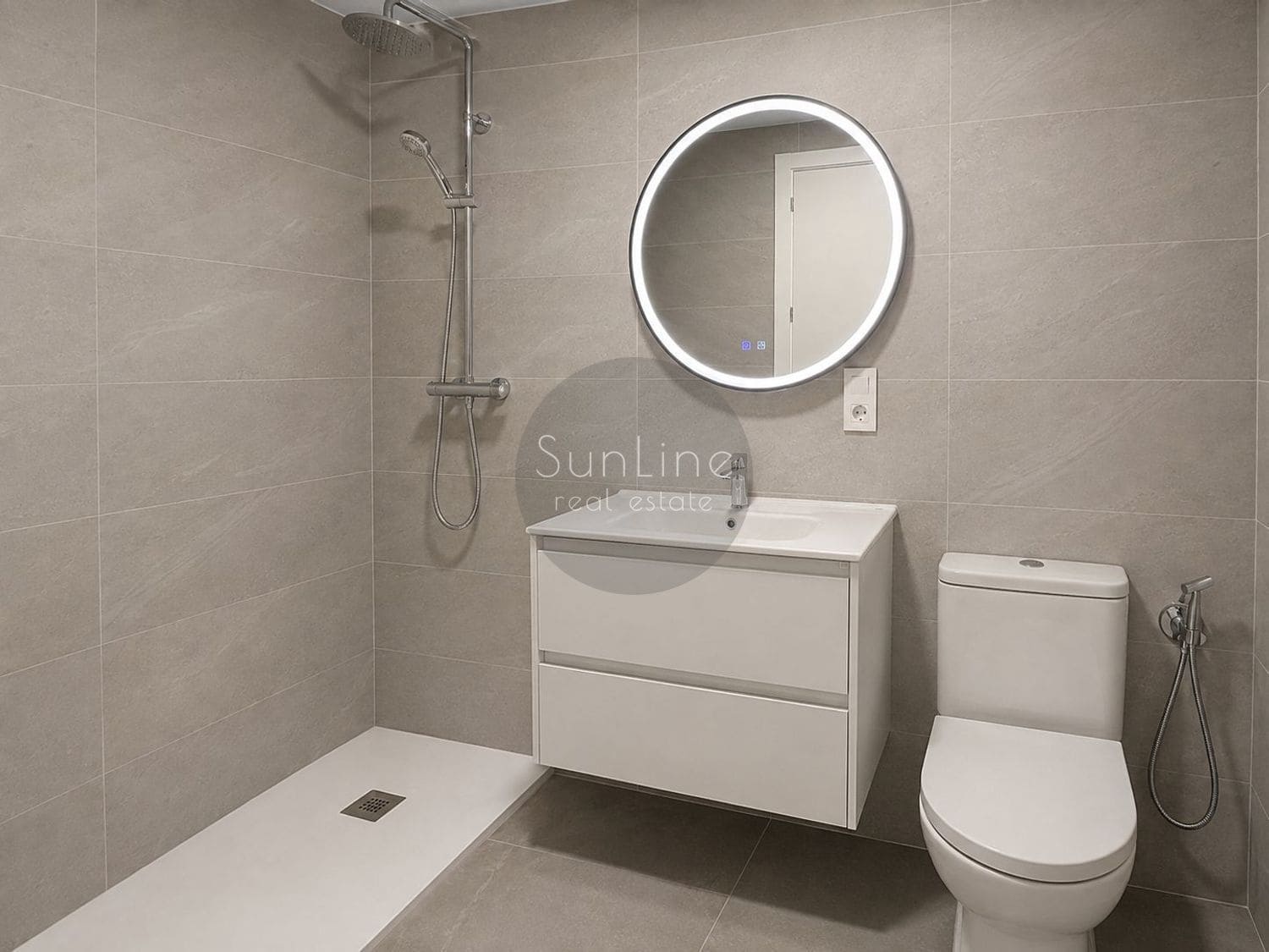 2 soveværelse Lejlighed til salg i Valencia by med swimmingpool garage - € 340.000 (Ref: 10186143)