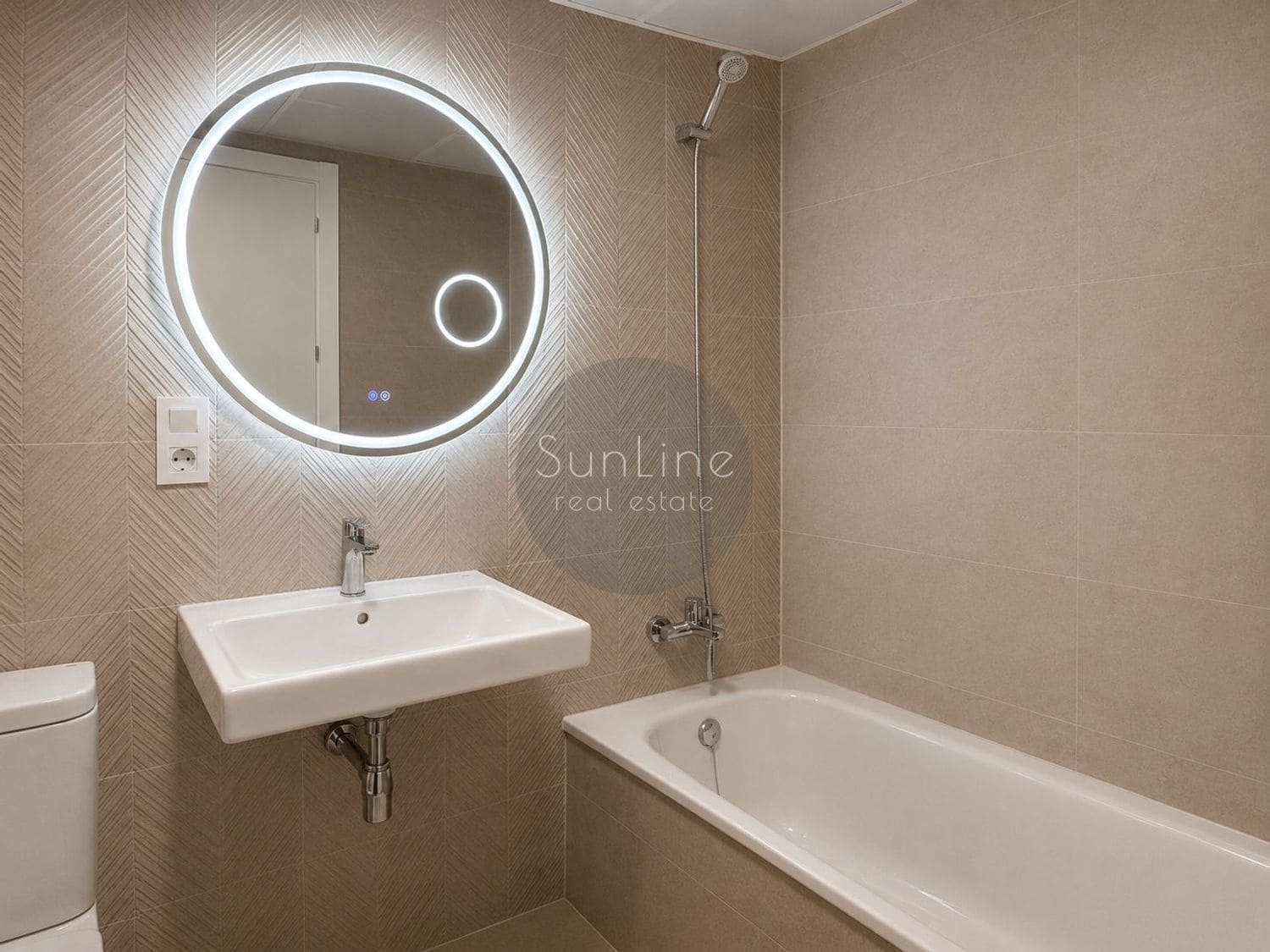 2 soveværelse Lejlighed til salg i Valencia by med swimmingpool garage - € 340.000 (Ref: 10186143)