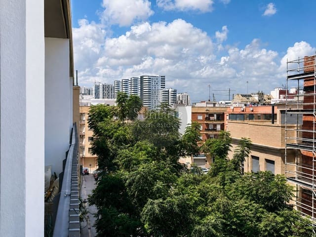 2 slaapkamer Flat te koop in Valencia stad met zwembad garage - € 340.000 (Ref: 10186143)