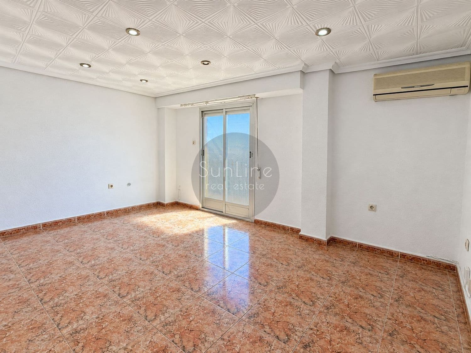3 soveværelse Lejlighed til salg i Xirivella - € 155.000 (Ref: 10186146)