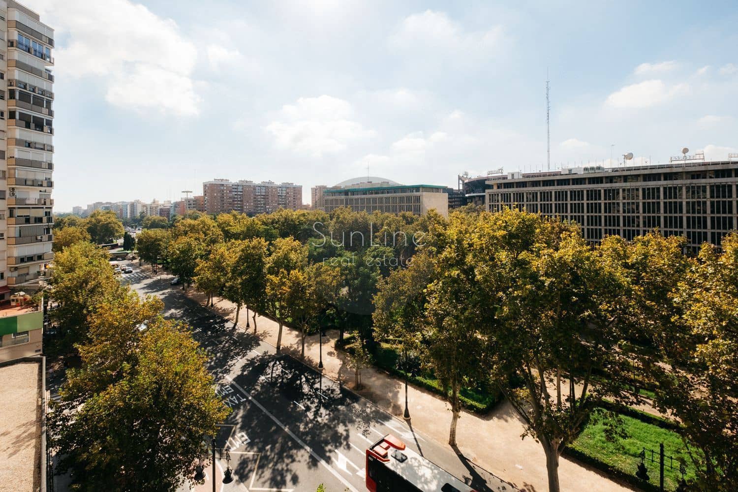 3 bedroom Flat for sale in Valencia city - € 850,000 (Ref: 10186148)