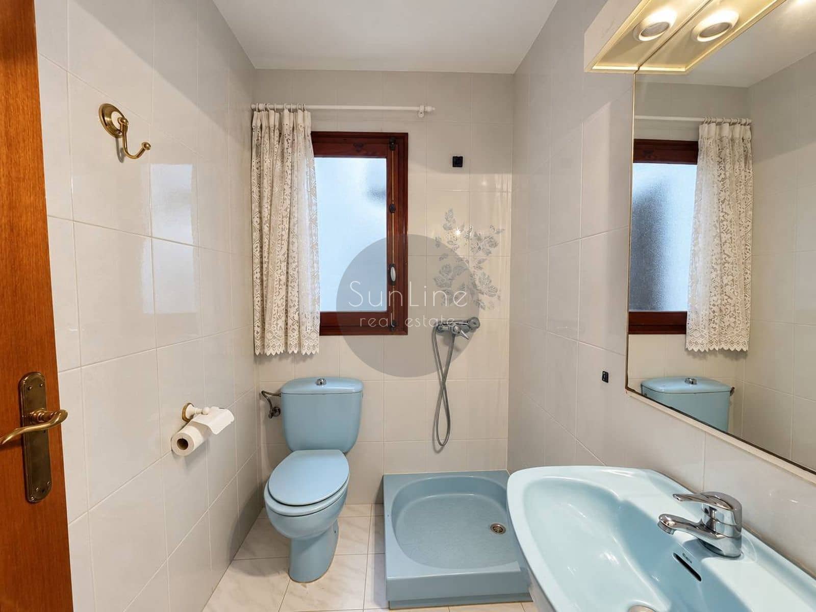 3 soverom Villa til salgs i La Pobla de Vallbona - € 990 000 (Ref: 10186154)