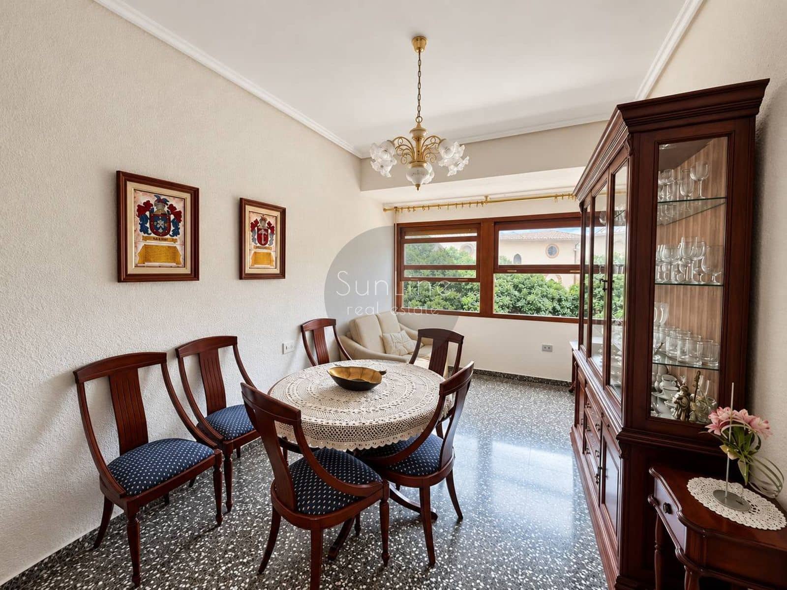 3 soverom Villa til salgs i La Pobla de Vallbona - € 990 000 (Ref: 10186154)