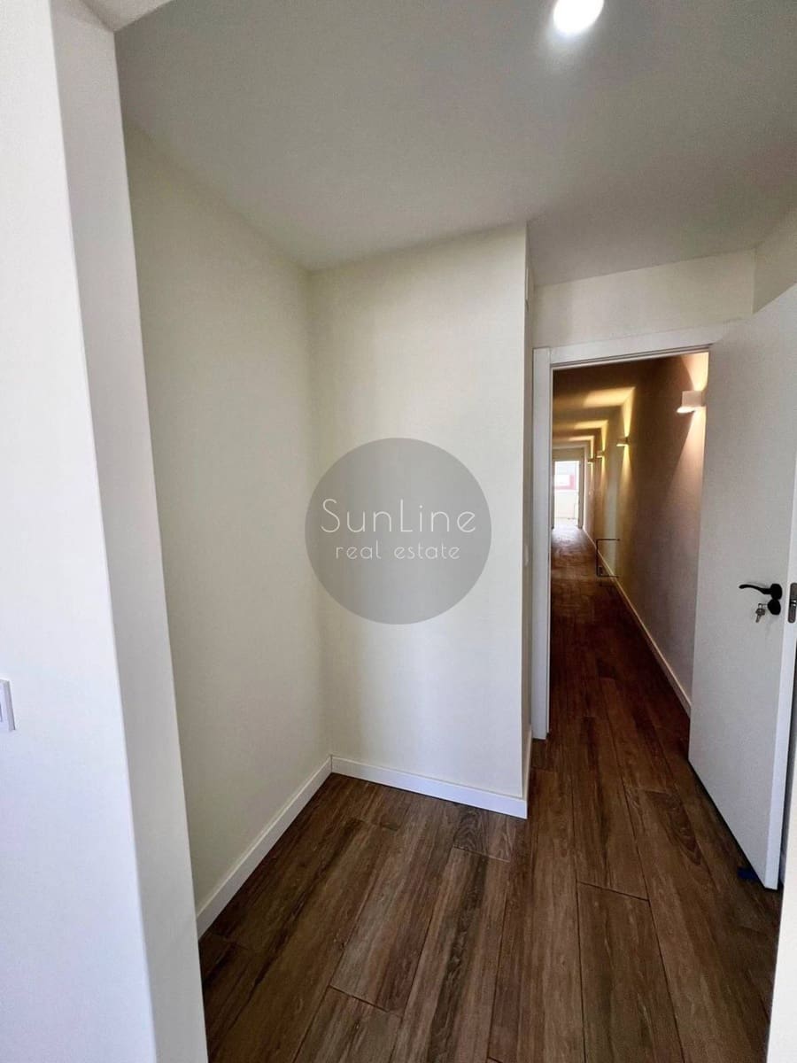 4 slaapkamer Flat te koop in Valencia stad met garage - € 405.000 (Ref: 10186159)