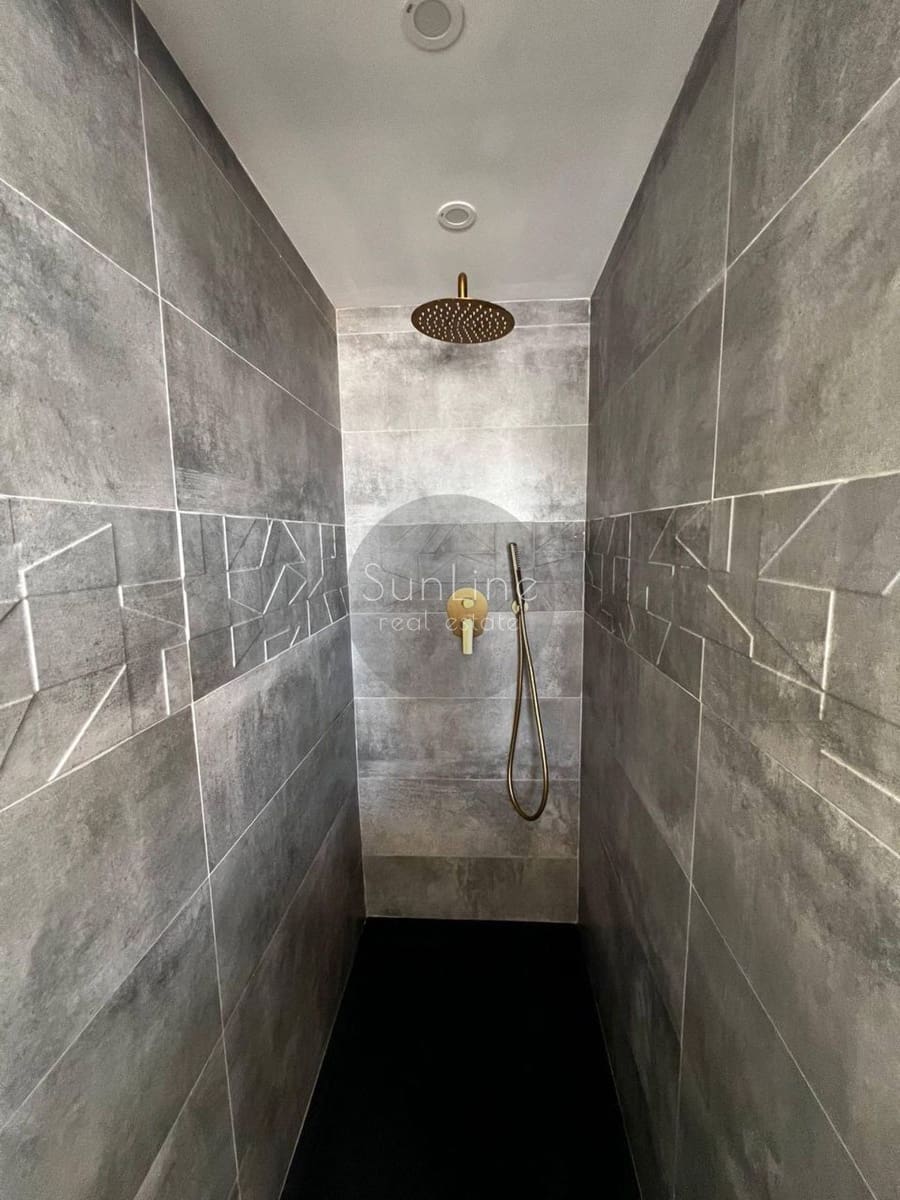 4 slaapkamer Flat te koop in Valencia stad met garage - € 405.000 (Ref: 10186159)
