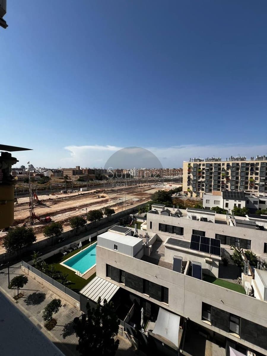 4 slaapkamer Flat te koop in Valencia stad met garage - € 405.000 (Ref: 10186159)