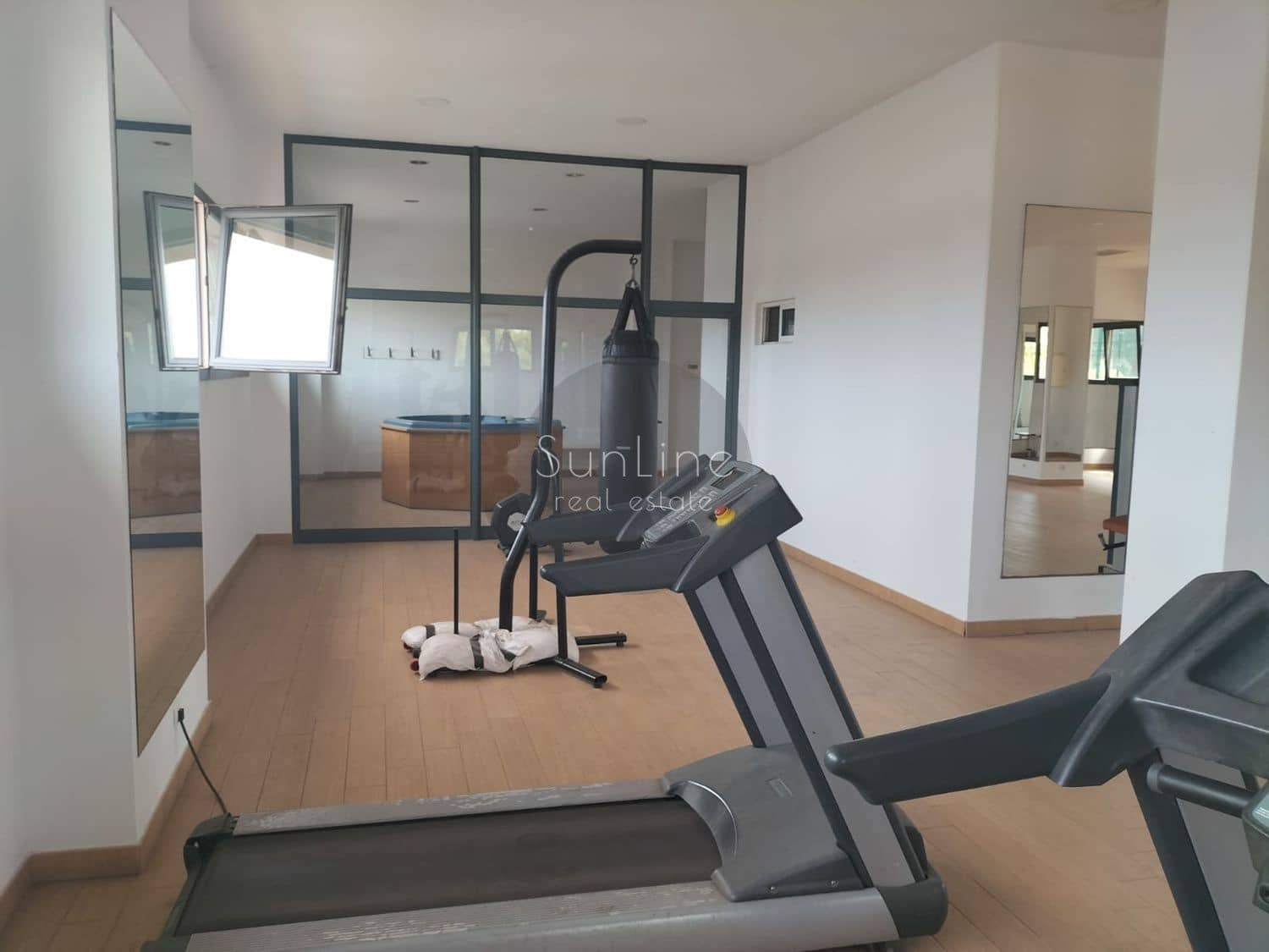 1 soverom Leilighet til salgs i Burjassot med svømmebasseng garasje - € 295 000 (Ref: 10186236)