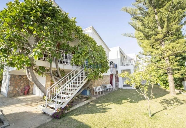 8 chambre Maison de Ville à vendre à El Vendrell avec piscine garage - 1 050 000 € (Ref: 9847788)