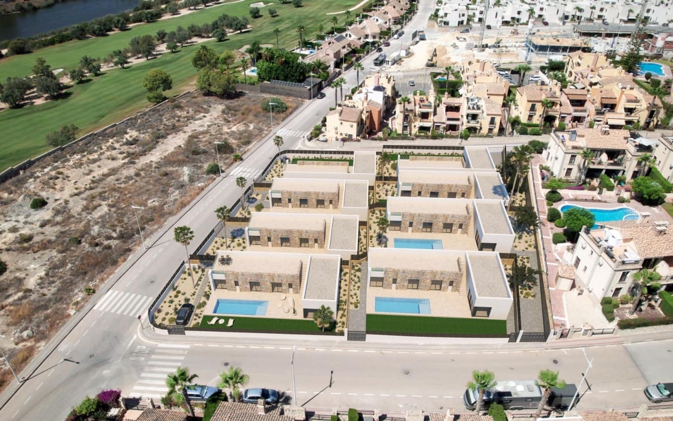 3 Zimmer Villa zu verkaufen in Algorfa mit Pool Garage - 579.000 € (Ref: 9968409)