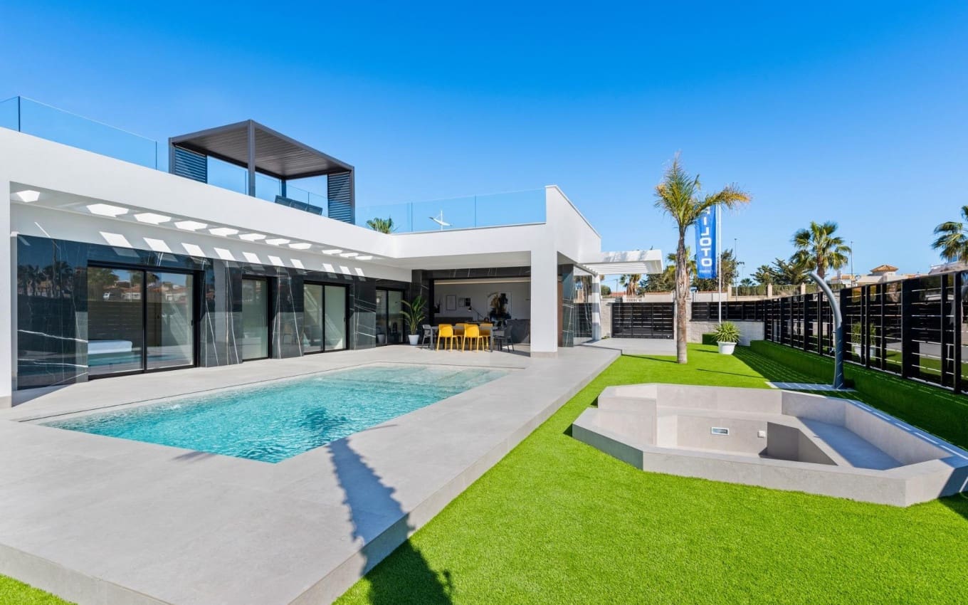 3 slaapkamer Villa te koop in Algorfa met zwembad garage - € 670.000 (Ref: 9968410)