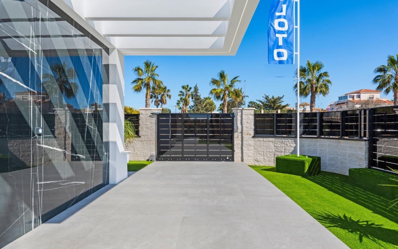 3 slaapkamer Villa te koop in Algorfa met zwembad garage - € 670.000 (Ref: 9968410)