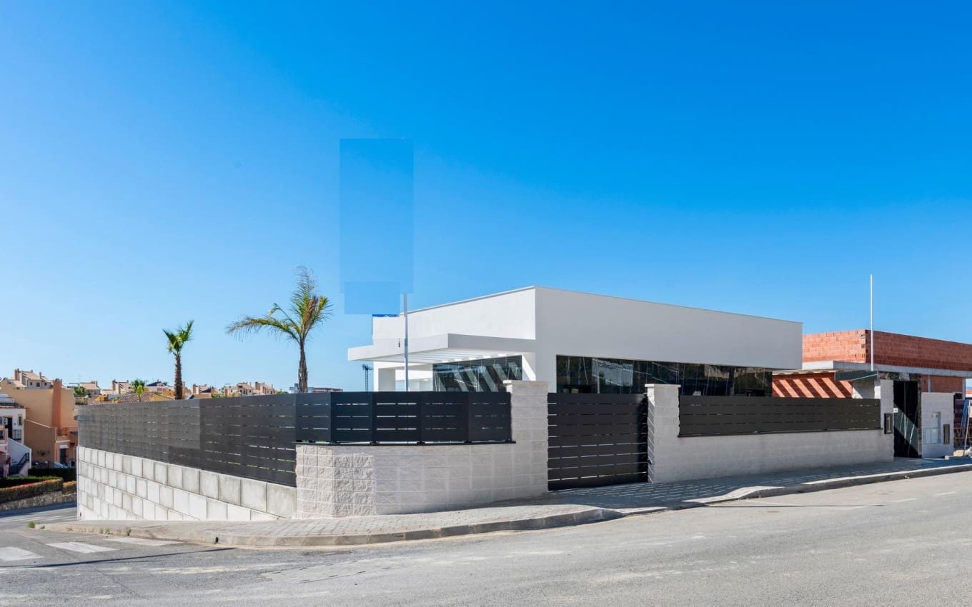 3 slaapkamer Villa te koop in Algorfa met zwembad garage - € 670.000 (Ref: 9968410)